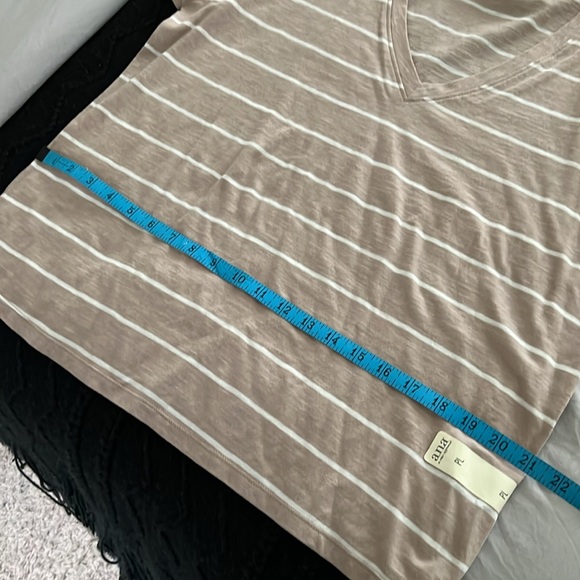 a.n.a Striped T-Shirt - Picture 12 of 12